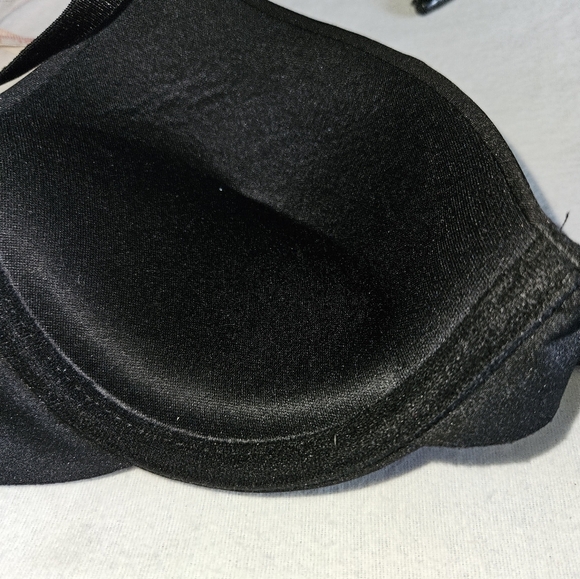 YMI Intimates Womans Black Bra Size 36C - Picture 8 of 10